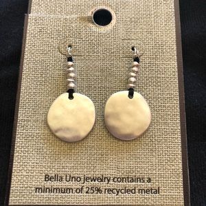 Bella Uno casual silver dangle earrings